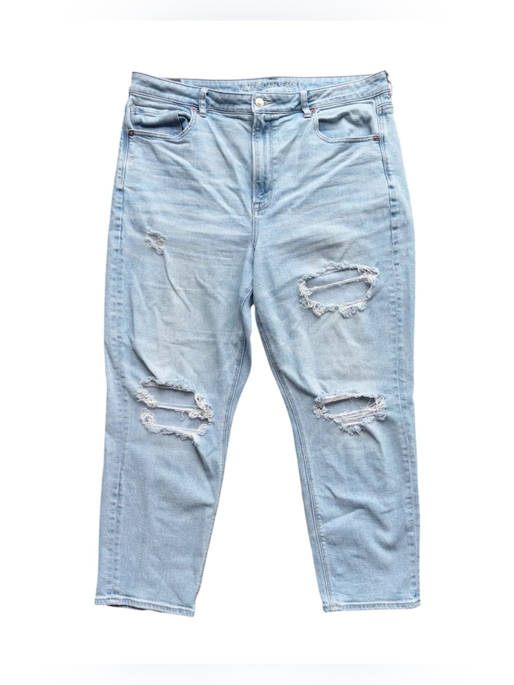 👖American Eagle Light Wash Mom Straight Jeans Size 18 Regular👖